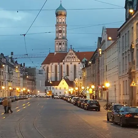 Top Nahe Dom